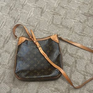 Louis Vuitton Odeon Mm Shoulder Crossbody Bag